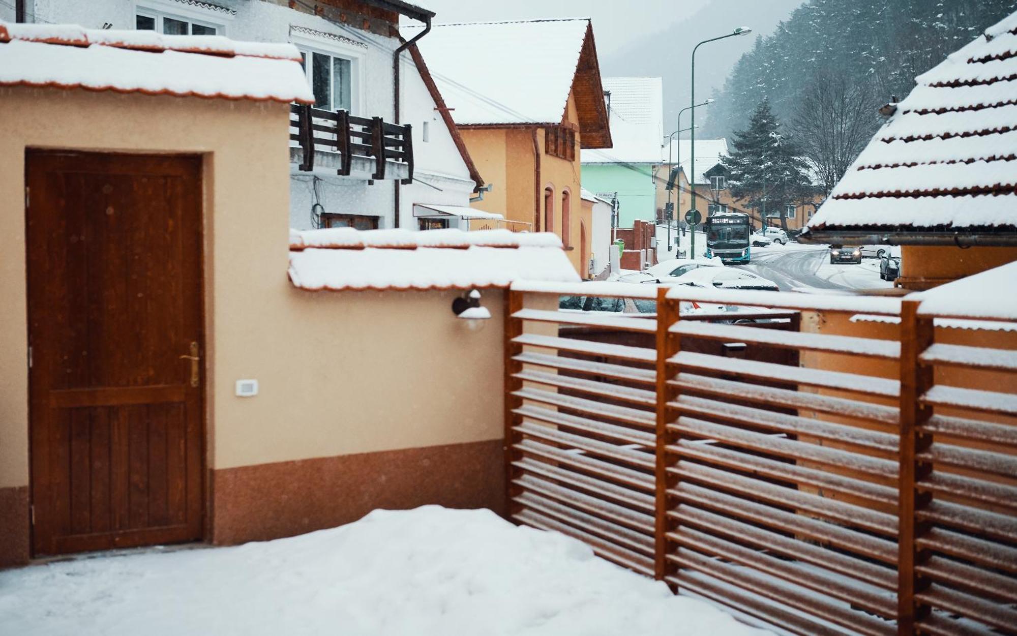 Cozy Apartment Brasov Exterior photo
